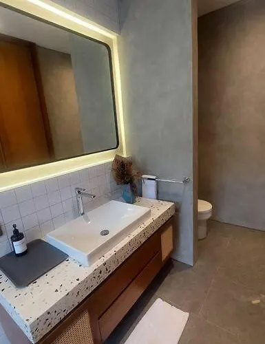 Akhila 1 - 1 Bedroom Modern Tropical At The Heart Of فيلة سمينياك