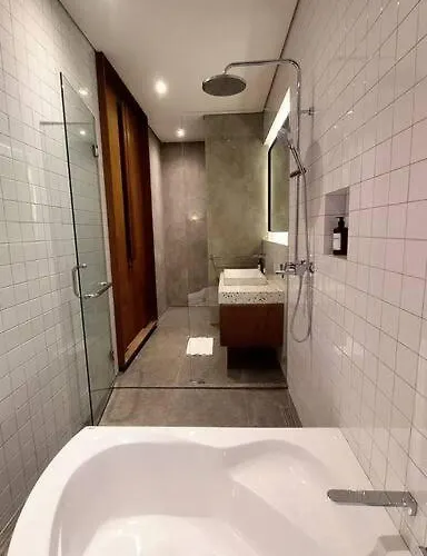فيلة Akhila 1 - 1 Bedroom Modern Tropical At The Heart Of سمينياك