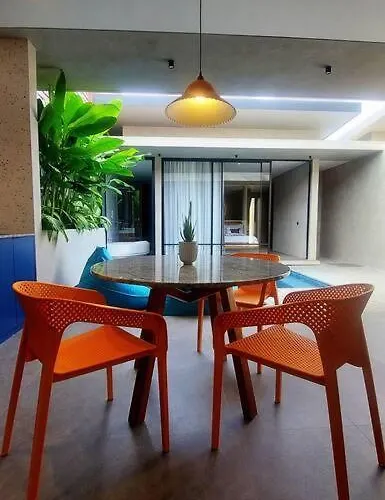 Akhila 1 - 1 Bedroom Modern Tropical At The Heart Of فيلة سمينياك